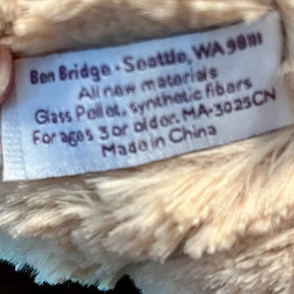 Ben Bridge 2014 Cream Colored Benny Bear With Pocket for Surprise Jewelry Gift! - Picture 10 of 10